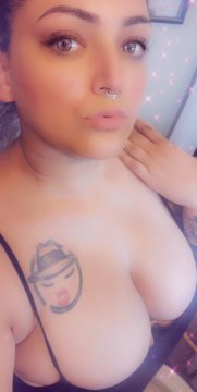 Nina1988 from California,United States